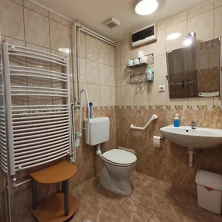 Buekk Vendeghazak - Apartament *