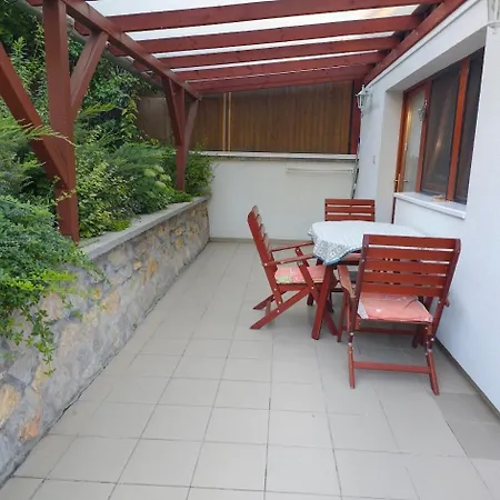 Buekk Vendeghazak - Apartament *