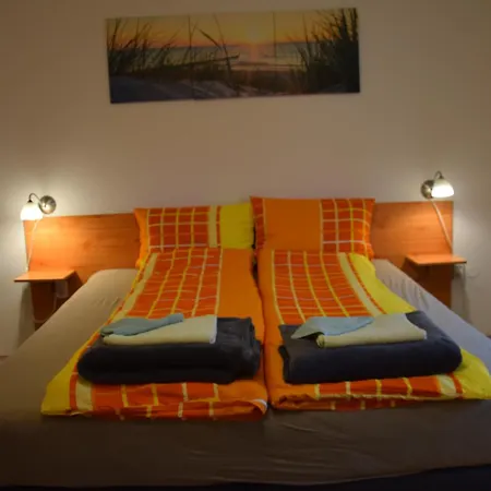 Buekk Vendeghazak - *